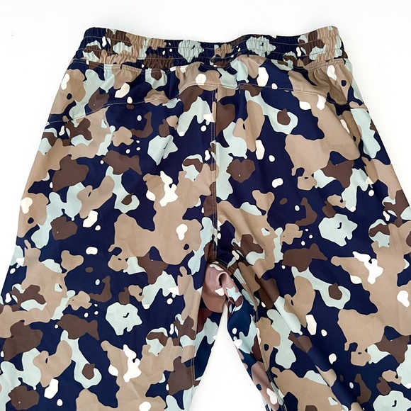 Balance Athletica/Vitality Men's Swift Joggers in Ocean Breeze Camo - Picture 5 of 6